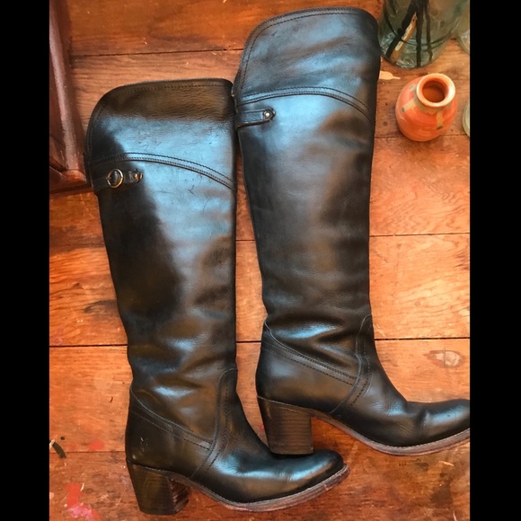 Frye fold over boots - Picture 3 of 8